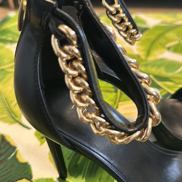 NINE WEST - Picture 7 of 7